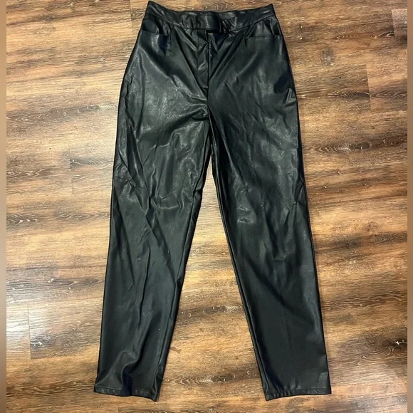 Black Faux Leather Set - Picture 2 of 8